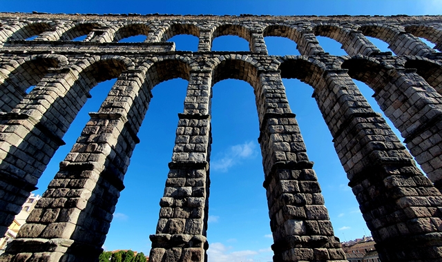 마드리드 출발: 세고비아 & 톨레도 투어 with 유튜버 디에고 가이드