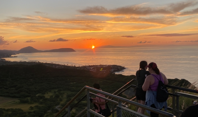 하와이 호놀룰루 다이아몬드 헤드 일출 하이킹 투어 (말라사다 포함)