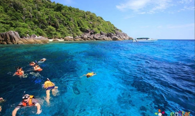 プーケット・シミラン諸島カタマランヨットツアー