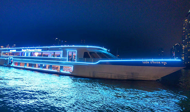 방콕 로얄 프린세스 디너 크루즈