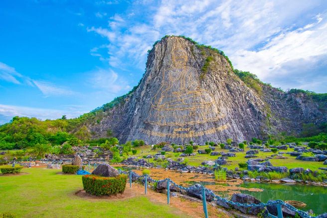 Pattaya Popular Destinations Private Tour (Depart from Bangkok / Drop-off at Your Chosen Location)
