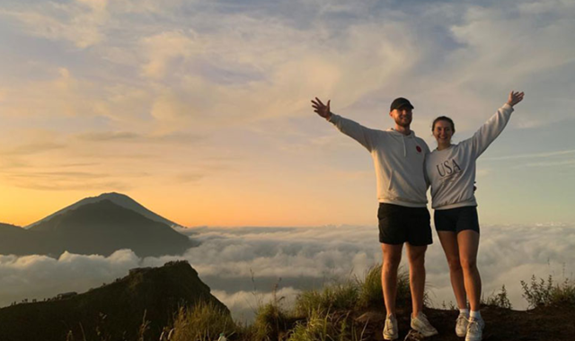 발리 바투르산 단독 일출 트래킹 & 천연 온천 투어 (아침식사 포함)