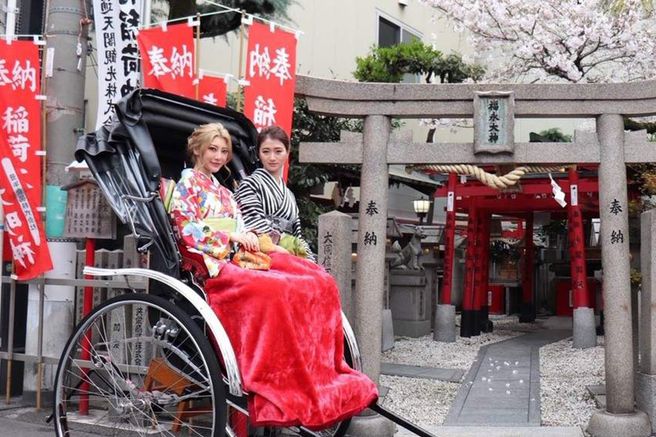 Osaka Namba Kimono Rental (Fashion Workshop Kireikan)