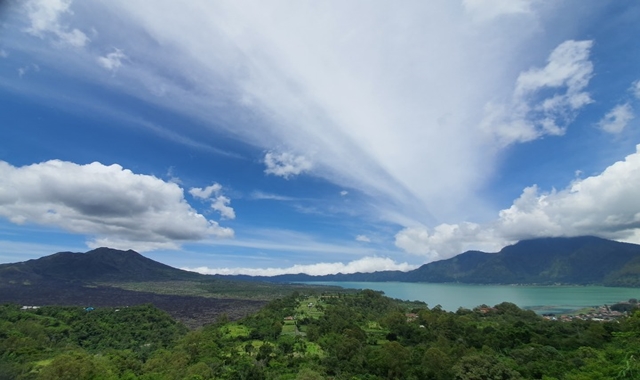 발리 1박2일 낀따마니 & 로비나 돌핀와칭 & 멘장안 스노클링 & 올룬다누 사원 투어 (호텔 포함)