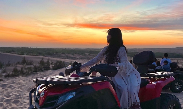 호치민 출발: 무이네 선라이즈 지프투어