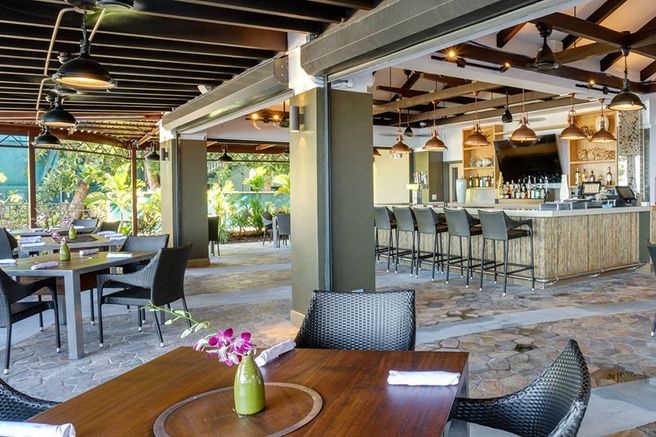 Dusit Thani Guam Resort Beach House Grill BBQ