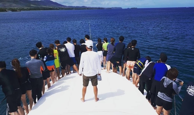 괌 돌핀 크루즈 풀 패키지 (돌핀 & 스노클링 & 선상낚시 & 어린이 현장체험)