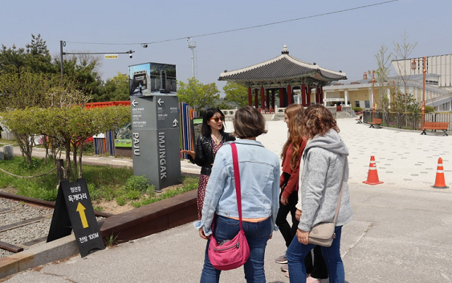 DMZ & 북한 탈북자 인터뷰 투어 (서울 출발)