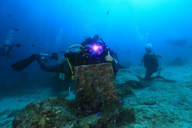Fun Dive in Cebu New Grand Bleu Dive Resort (Open Water Diver Certified)