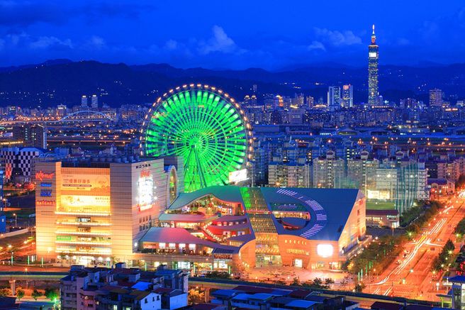 Taipei Miramar Ferris Wheel + Pocket Museum Combo Ticket