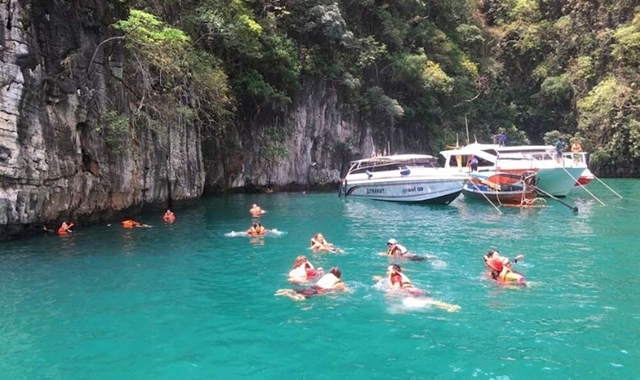 푸켓 피피섬 & 카이녹섬 스노클링 투어