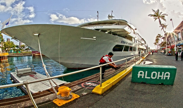 Hawaii Star of Honolulu Sunset Dinner Cruise