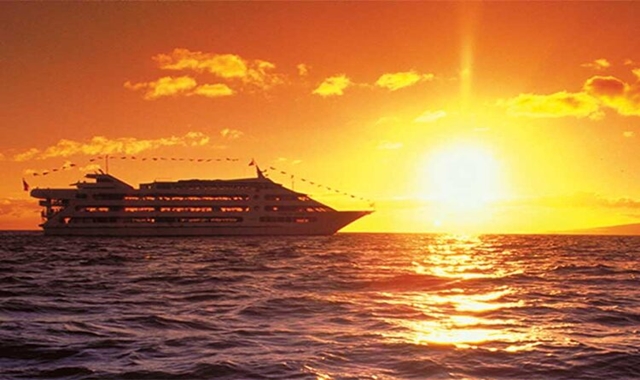 Hawaii Star of Honolulu Sunset Dinner Cruise