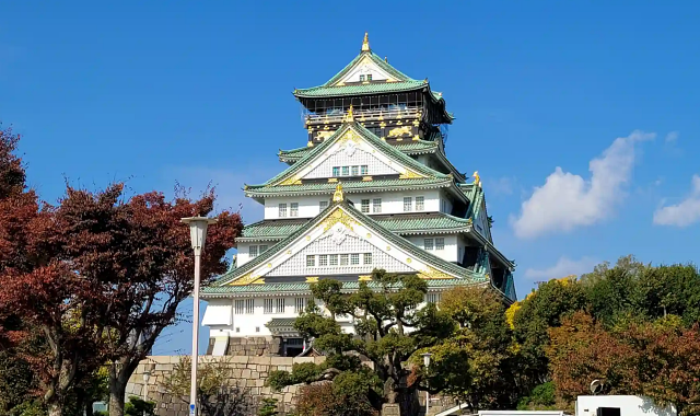 오사카 성 비디오 가이드 투어