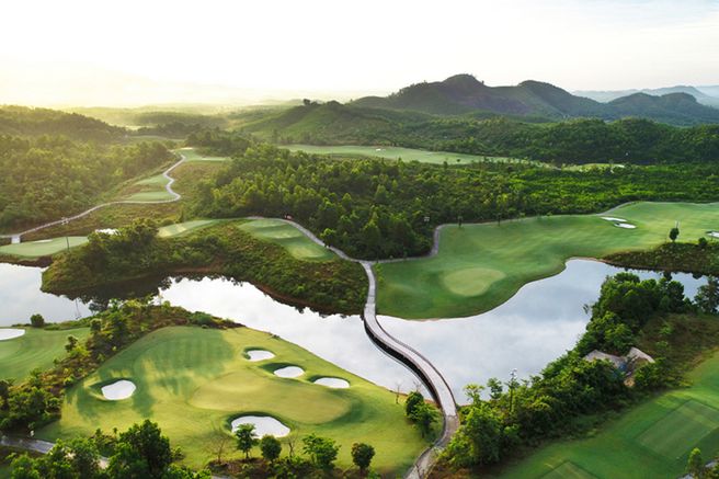 Da Nang Hotel - Golf Course Round Trip Transfer Service