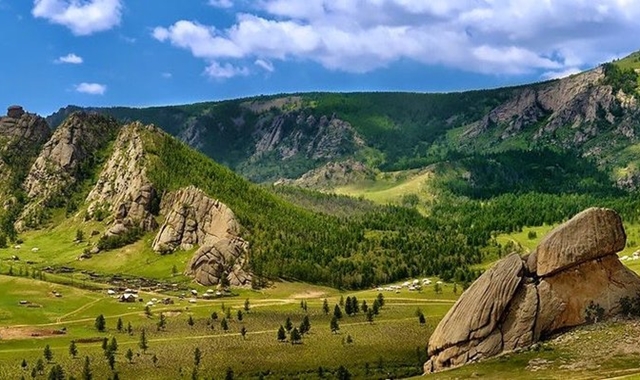 Mongolia: Terelj National Park Overnight Tour