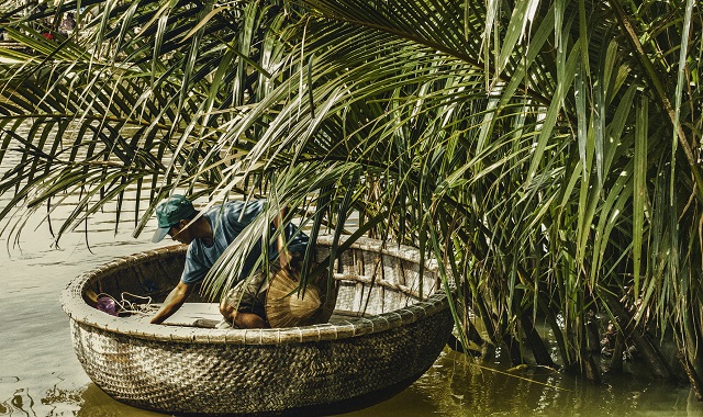 ホイアン・漁師と楽しむココナッツボート＆伝統漁体験