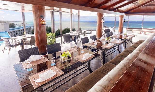 사이판 그랜드 브리오 리조트 돌핀 스카이 라운지 레스토랑 + 수영장 입장권