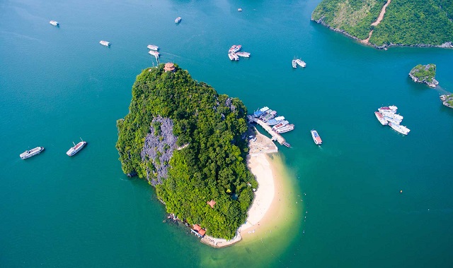 하롱베이 티톱섬 방문 당일 투어 (하노이 출발)