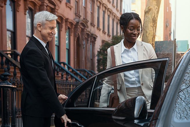 パリ・空港プレミアムセダン / ミニバン送迎サービス(個別車両サービス)