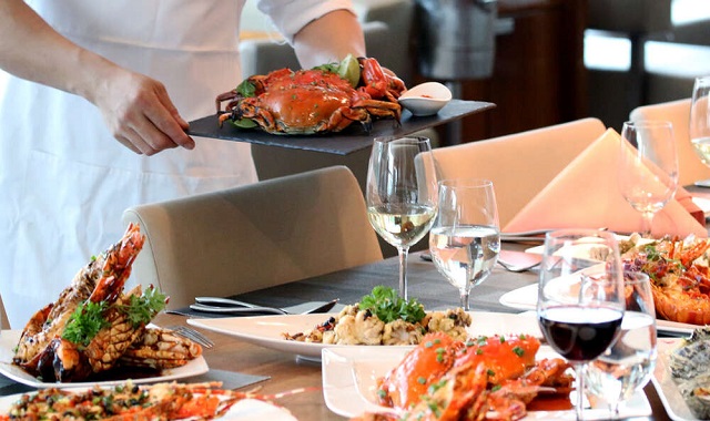 호치민 니코 호텔 사이공 라 브래서리 랍스터 디너 뷔페