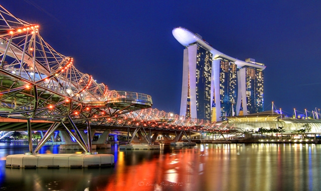 Singapore 5 Hot Spots & 3 Night Views Tour by Double-Decker Bus