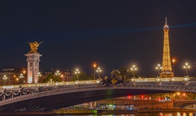 [어바웃유럽] 설레는 파리의 밤, 낭만 가득 야경 투어