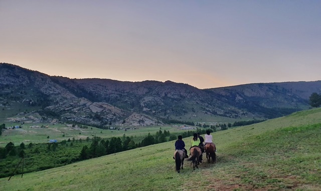 [하닥투어] [3박4일] 몽골 호수 낚시와 사막까지 만나는 투어
