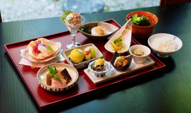 나라 햐쿠라쿠소 - 미쉐린 1스타