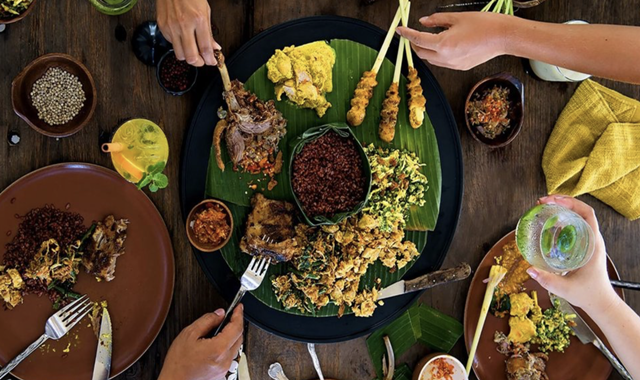 Bali: Instagrammable Tour (Lempuyang Temple, Tirta Gangga, Tukad Cepung Waterfall, Bali Swing)