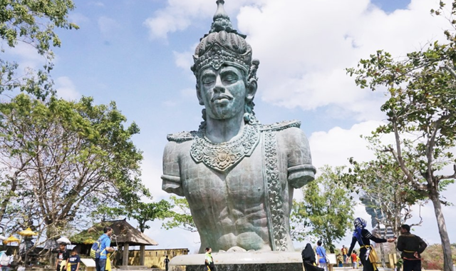 발리 남부 체크아웃 투어 (마사지 & 공항 샌딩 포함)