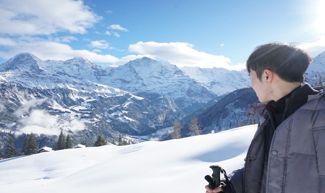 Interlaken: White Mountain Adventure (Snow Hiking & Sledding & Fondue)