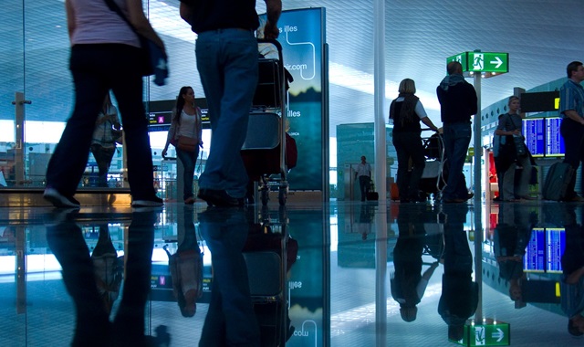 [독점할인] 호치민 공항 패스트트랙 출입국 서비스 + 공항 픽업 & 샌딩 서비스