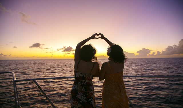 괌 피쉬아이 마린파크 선셋 크루즈 & 해중 전망대 (아일랜드 BBQ 디너 포함)