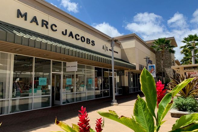 Waikele Premium Outlets Shuttle Service in Hawaii