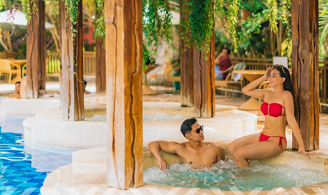 필리핀 빌라 에스쿠데로 폭포수 레스토랑 식사 패키지