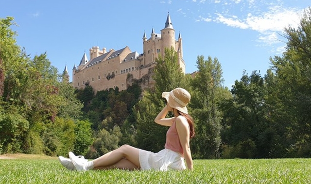 세고비아 주간 & 톨레도 야경 투어 (마드리드 출발)