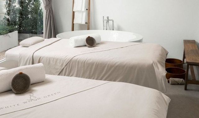 Bangkok White Wood Green Spa & Wellness