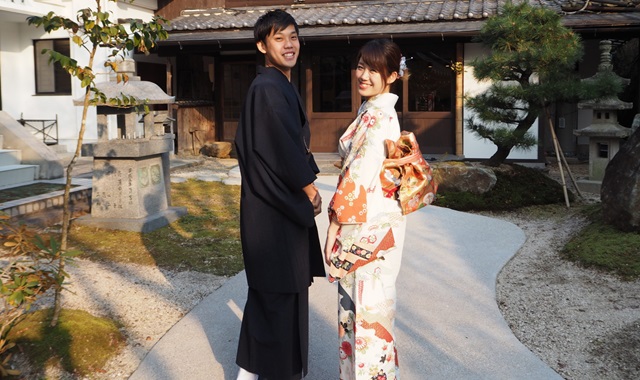 Hiroshima Okeiko Japan Miyajima Kimono Rental