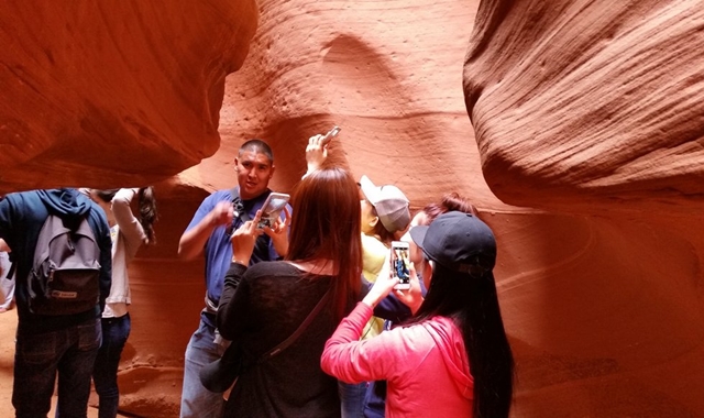 [투어가자] [당일투어] VIP 엔텔롭캐년 & 홀슈스밴드 & 파월호수 & 웰컴사인 투어