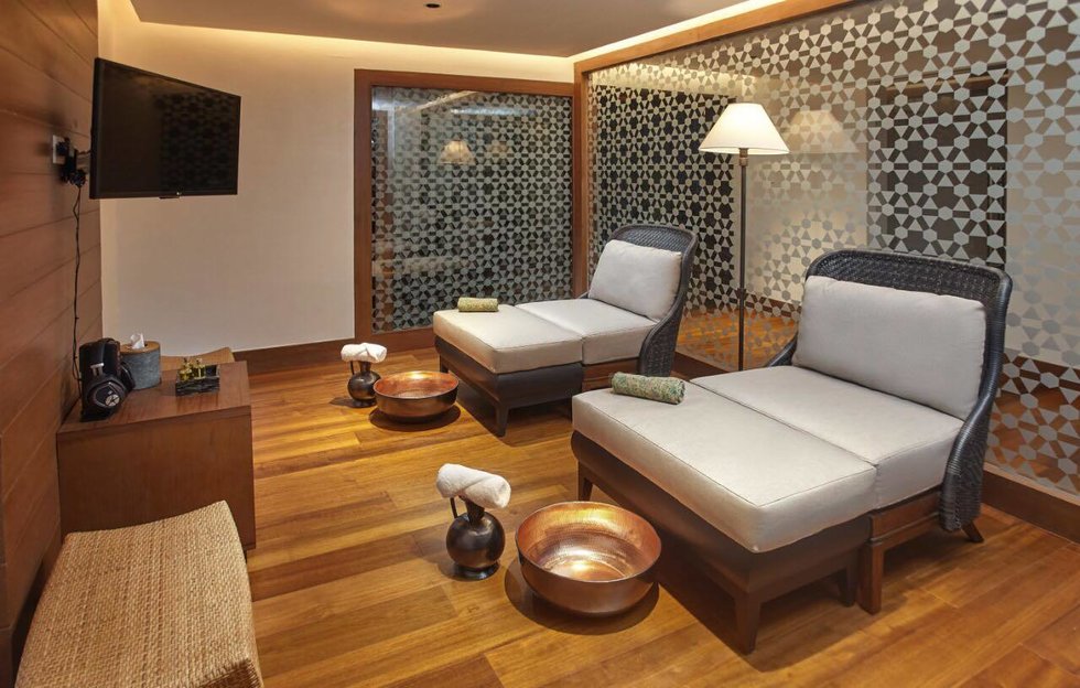 보라카이 크림슨 리조트 아움 스파