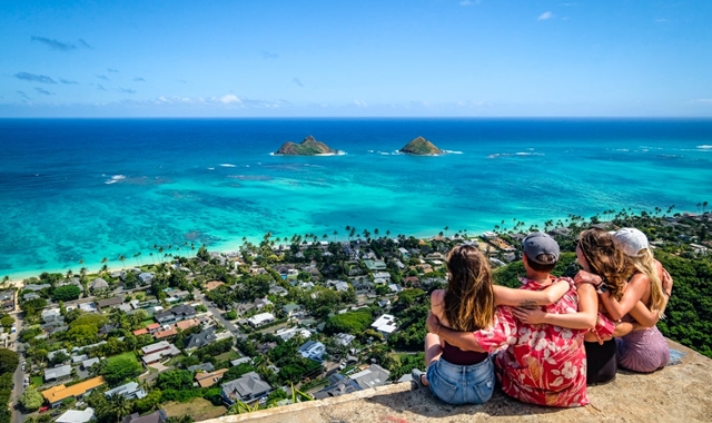 Hawaii Hanauma Bay & Lanikai Beach Snorkeling & Pillbox Hike Tour