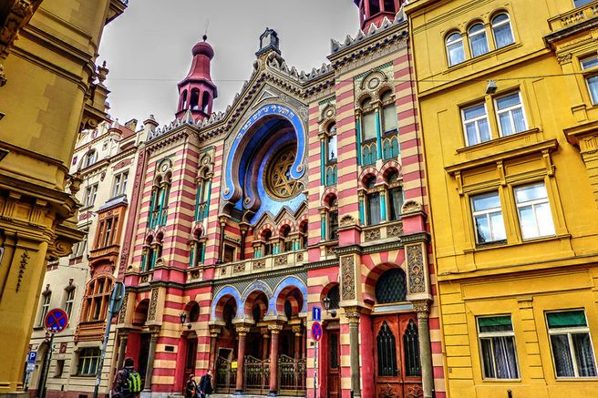 Prague Jewish Quarter Combined Ticket & Guided Tour