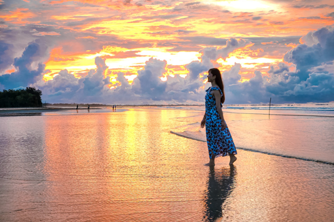 Kota Kinabalu Dinawan Island Hopping Tour + Bongawan Firefly Tour