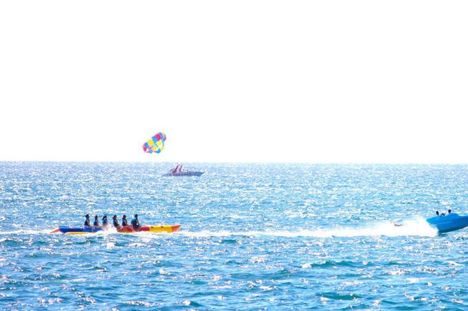 Kota Kinabalu Sapi Island Hopping & Parasailing Package (Includes Pickup/Drop-off)