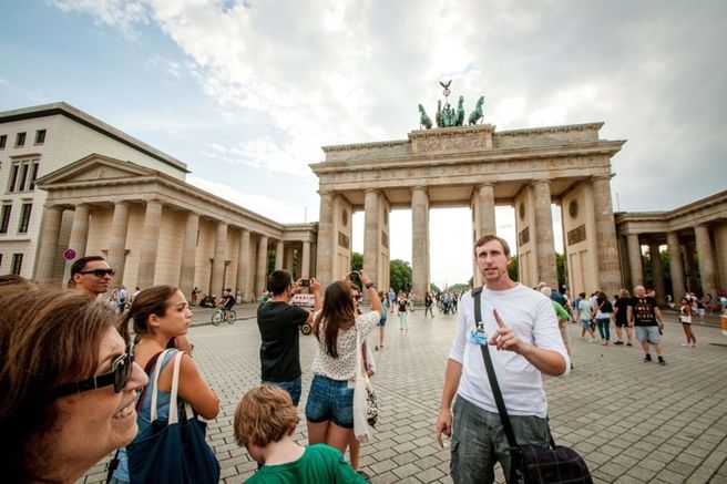 Berlin Highlights Half-Day Walking Tour