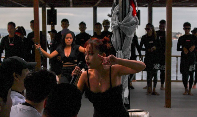 [해적호핑] 세부 해적호핑 선상 폼파티 + 공연 + 음료 주류 무제한! ★