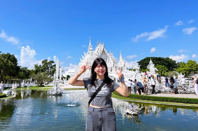 【昼食、入場料、往復送迎付き】チェンライ有名寺院一日ツアー