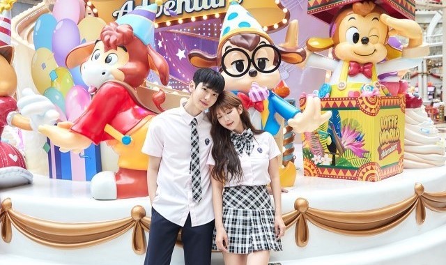 서울 잠실 롯데월드 '감성교복' 교복 대여 (잠실 본점)