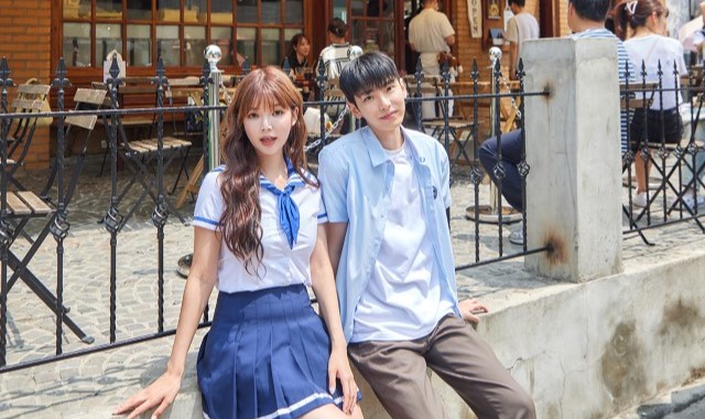 서울 잠실 롯데월드 '감성교복' 교복 대여 (잠실 본점)